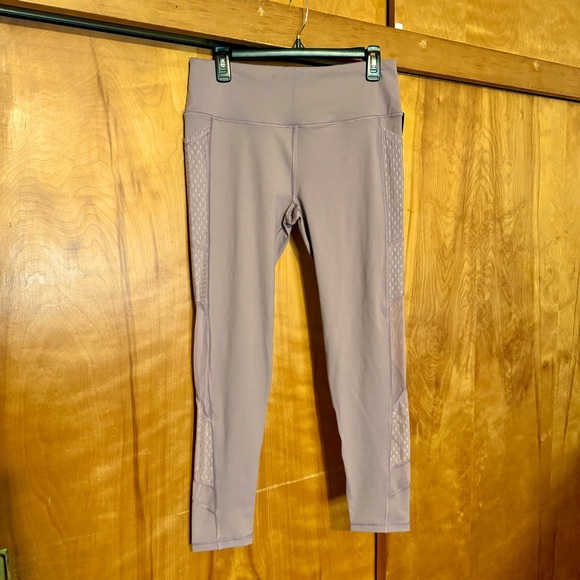 Victoria's Secret Pants - Victoria’s Secret Sport Knockout Tight Mauve Mesh Pockets